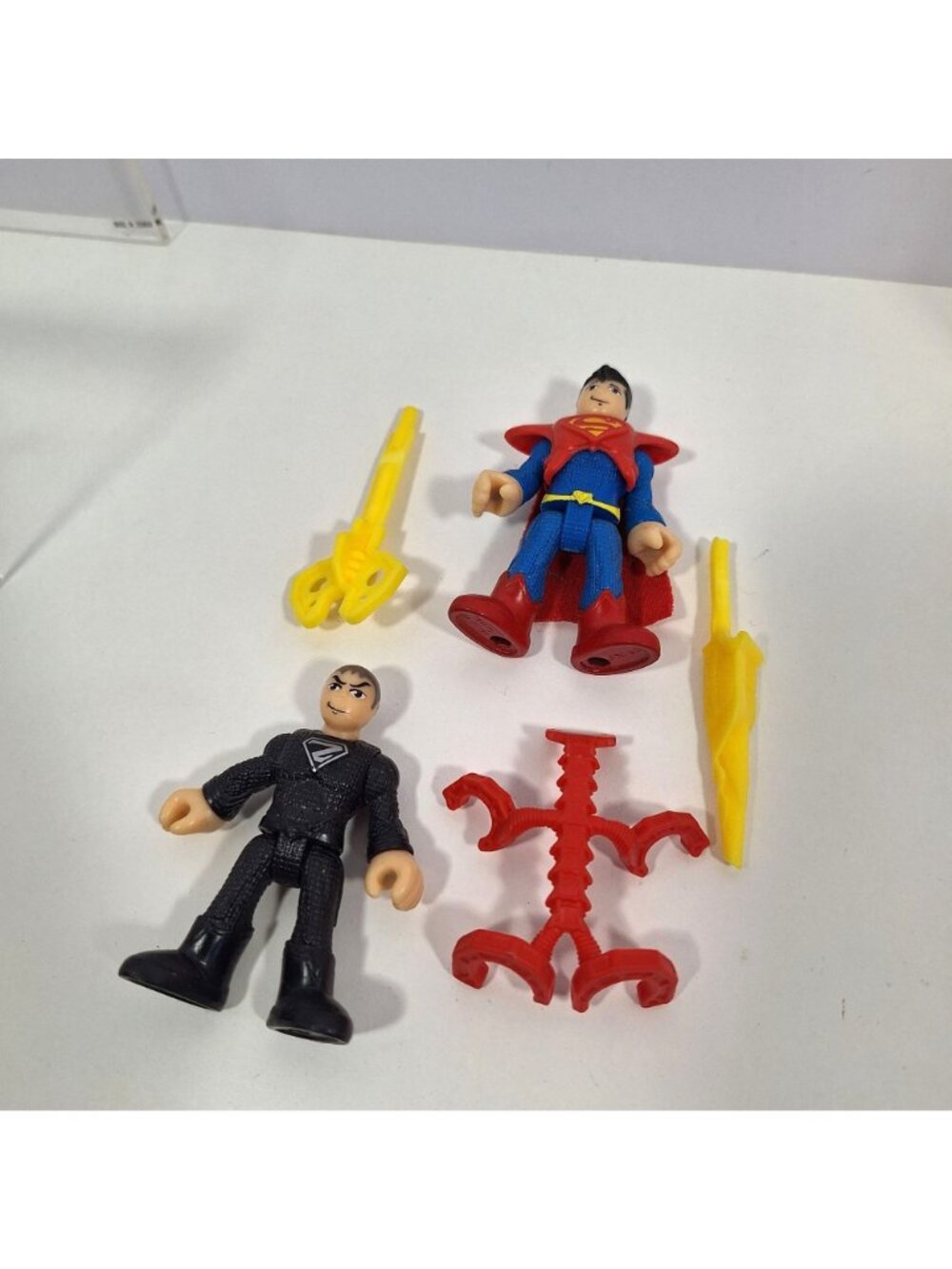 Imaginext Superman General Zod Figures Shackles Weapons Lot - Picture 7 of 7